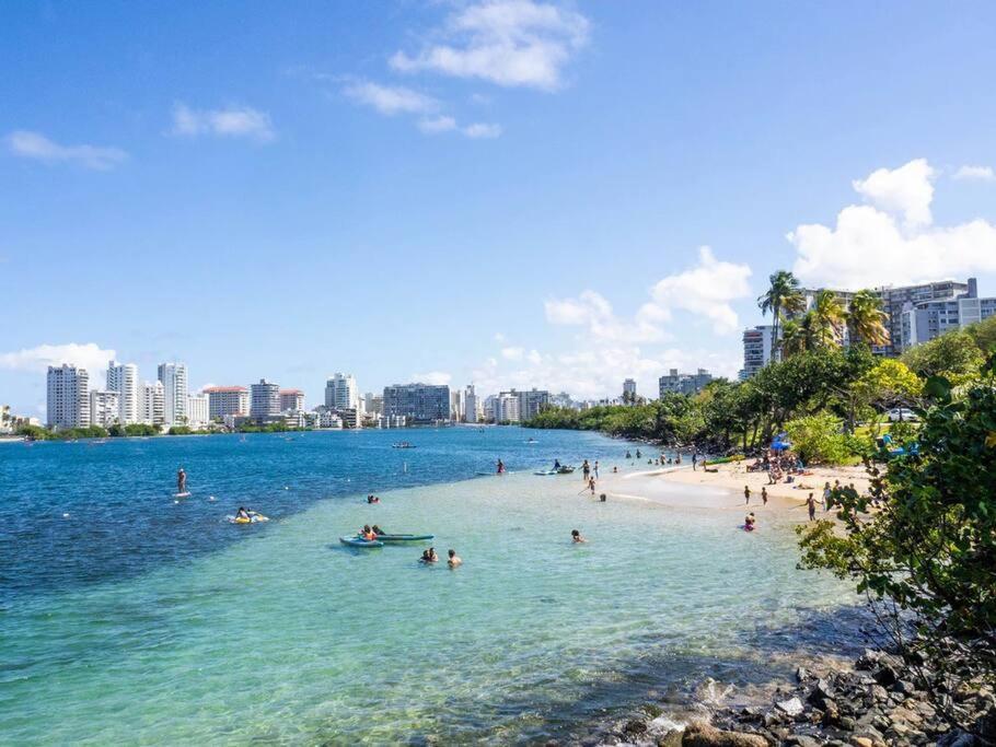 Appartement Comfy & Bright Apt @ Calle Loiza - Walk To Beach / Calle Loiza Abajo -N à San Juan Extérieur photo